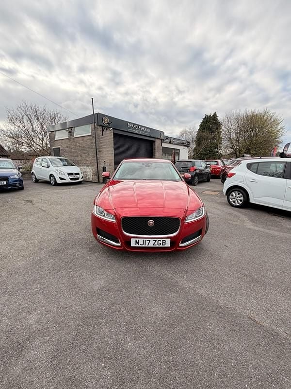 Begagnad Jaguar XF Prestige 2017 Röd Sedan