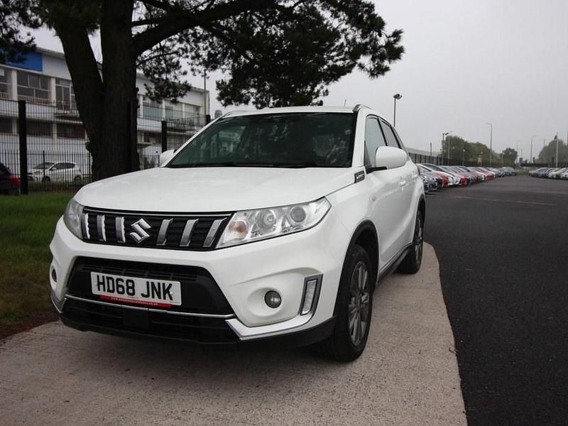 Used Suzuki Vitara SZ-T 111 HP (81 kW) 2019 White SUV