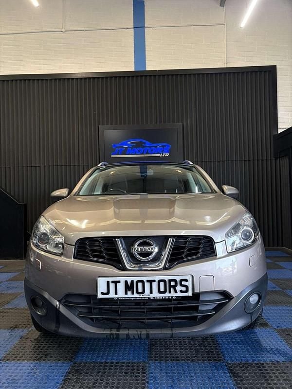 Used Nissan Qashqai Tekna 141 HP (103 kW) 2010 Beige SUV