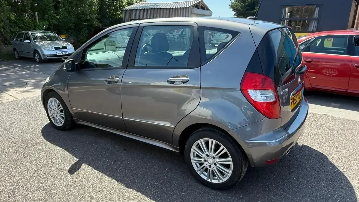 Used Mercedes A160 Elegance 2010 Grey Hatchback