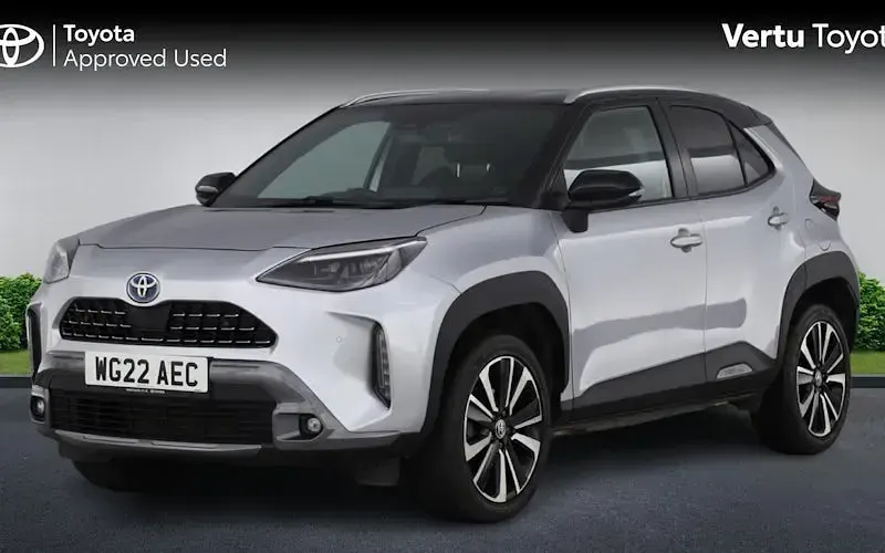 Used Toyota Yaris Hybrid Edition 116 HP (85 kW) 2022 Estate