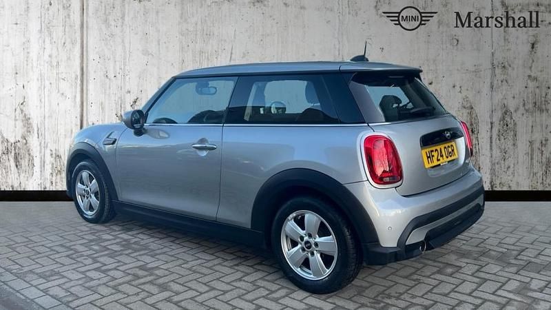 Used Mini Cooper Classic 136 HP (100 kW) 2024 Melting silver iii Hatchback