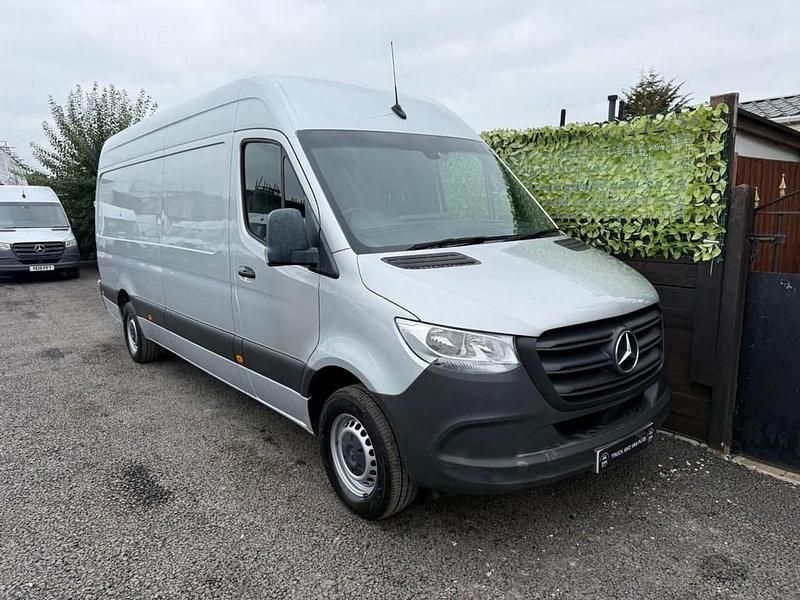 Used 2022 Mercedes Sprinter Progressive Van – KT9 1NN Chessington ...