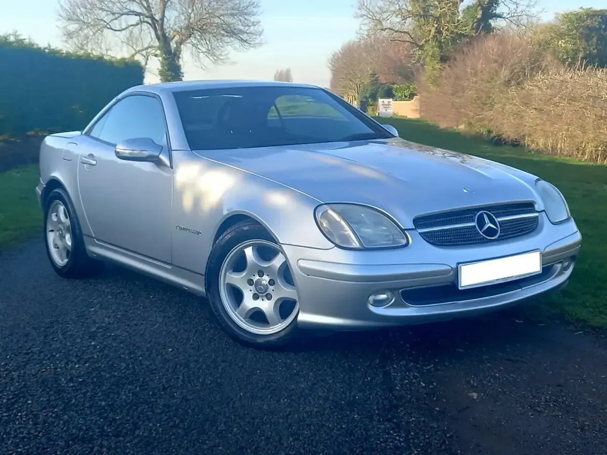Used Mercedes SLK230 197 HP (144 kW) 2003 Silver Cabriolet