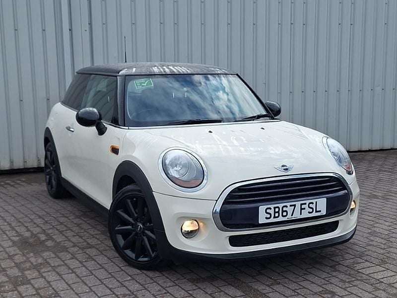 White Used 2017 Mini Cooper Hatchback | £7,498 (Fair price) - Image 1/4