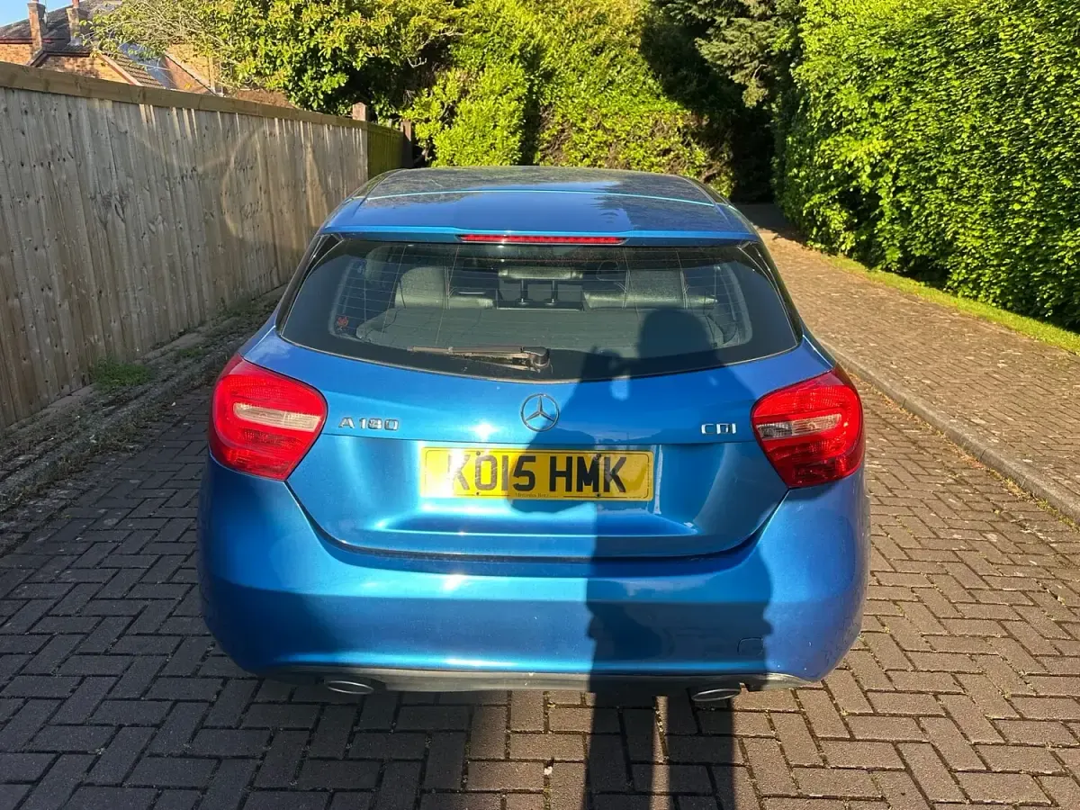 Used Mercedes A180 109 HP (80 kW) 2015 Blue Hatchback