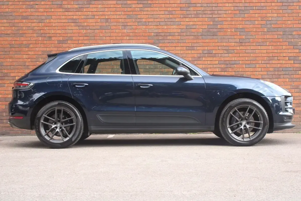 Used Porsche Macan 2020 Blue SUV