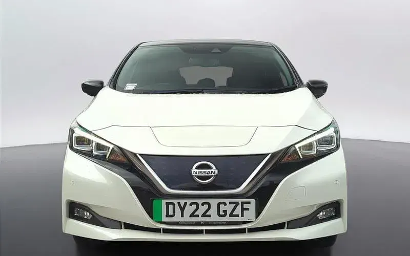 Second-hand Nissan Leaf Tekna 160 kW (218 CP) 2021 Alb Hatchback