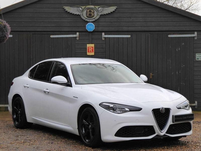 White Used 2018 Alfa Romeo Giulia Veloce Sedan | £19,799 (Fair price) - Image 1/4
