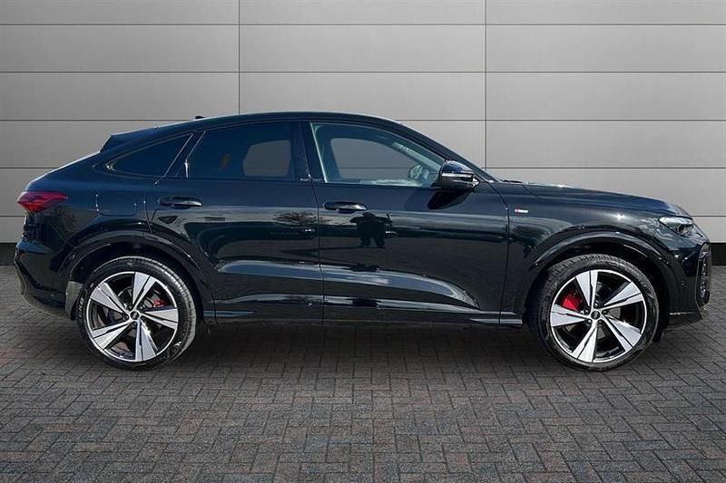 Usado Audi Q5 Advanced 204 CV (150 kW) 2025 Negro SUV