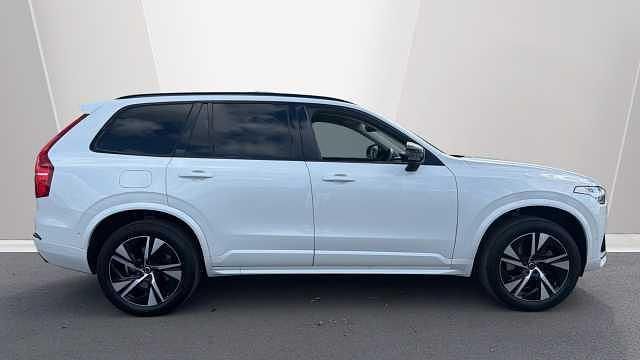 Usado Volvo XC90 Plus 247 HP (181 kW) 2024 SUV