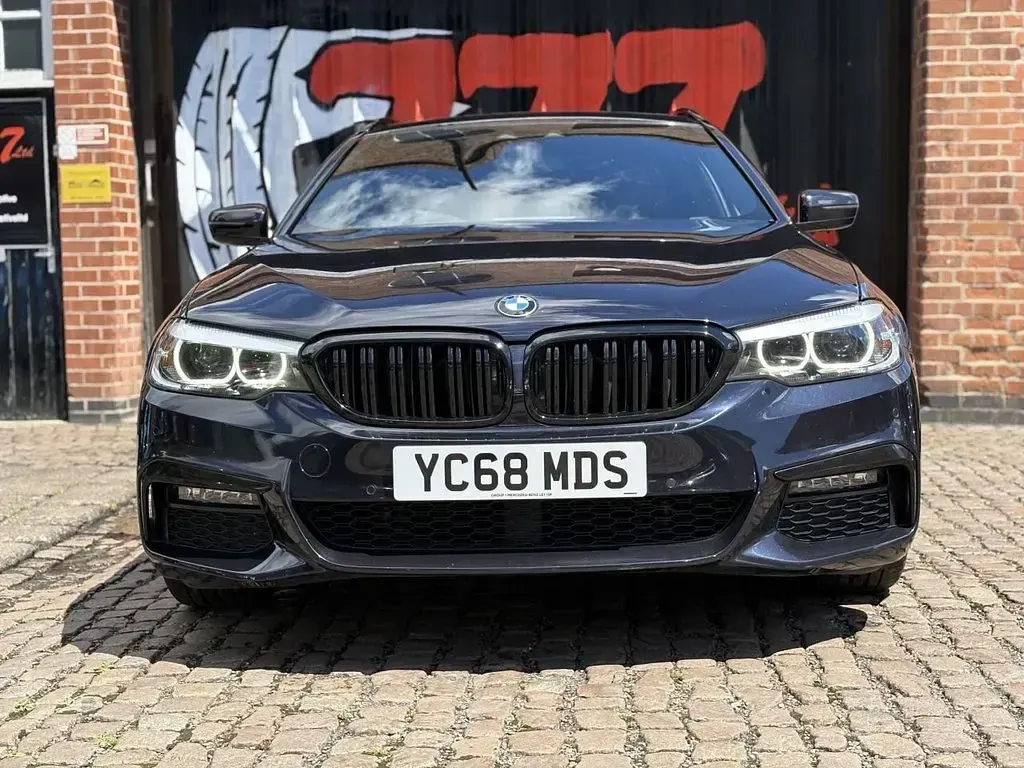 Used BMW 520 M Sport 184 HP (135 kW) 2019 Black Estate