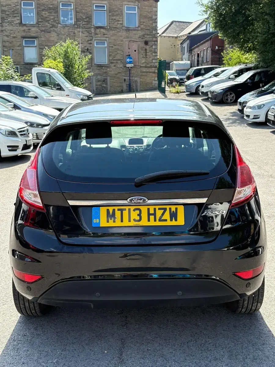 Used Ford Fiesta Zetec 2013 Black Hatchback