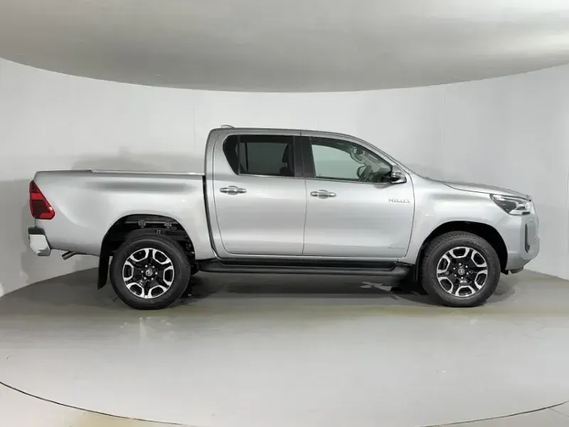 New Toyota HiLux 150 HP (110 kW) 2026 Silver Pickup