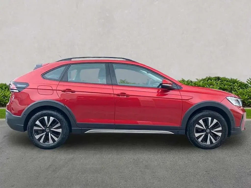 Used VW Taigo Life 110 HP (80 kW) 2023 Red SUV