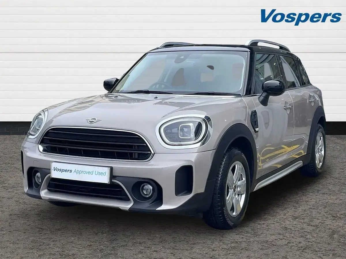 Usado Mini Cooper Classic 2023 Gris Utilitario