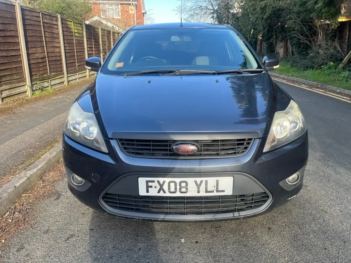 Używany Ford Focus Zetec 2008 Szary Hatchback