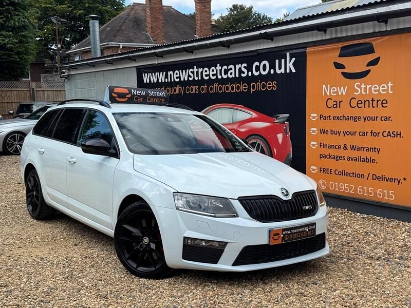 White Used 2015 Skoda Octavia vRS Estate | £12,784 (Fair price) - Image 1/3