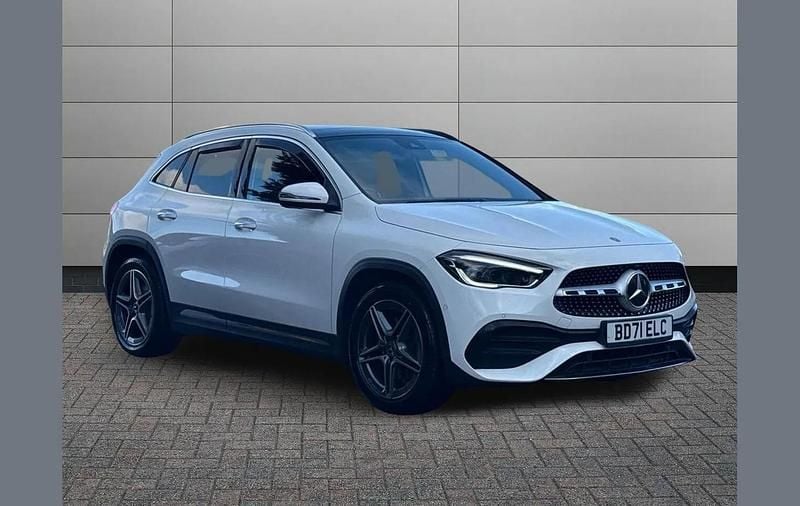 Used Mercedes GLA220 AMG Line Premium Plus 187 HP (137 kW) 2022 White SUV