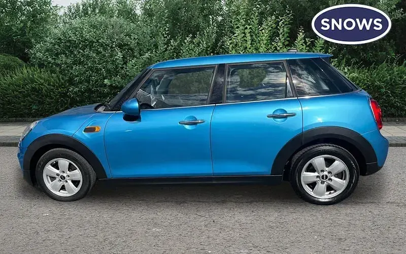 Used Mini Cooper Hatch 136 HP (100 kW) 2016 Blue Hatchback