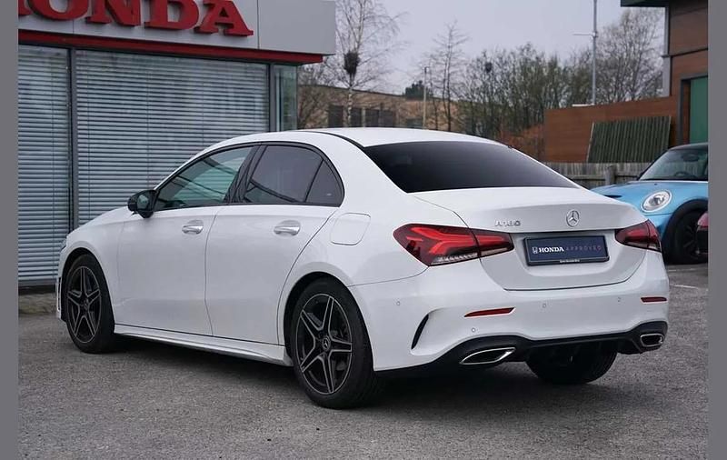 Used Mercedes A180 AMG Line Premium 134 HP (98 kW) 2023 White Sedan