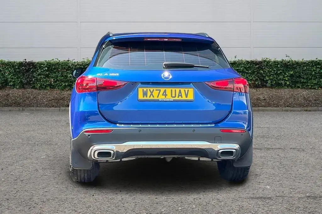 Used Mercedes GLA180 Sport Edition 136 HP (100 kW) 2024 Blue SUV