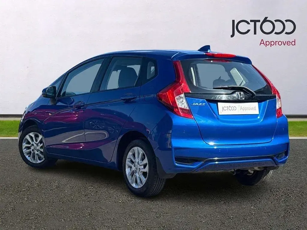 Used Honda Jazz SE 102 HP (75 kW) 2018 Blue Hatchback
