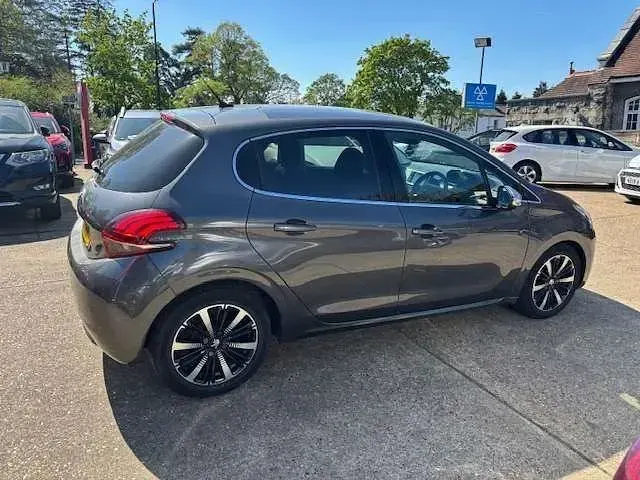 Used Peugeot 208 S 82 HP (60 kW) 2019 Grey Hatchback