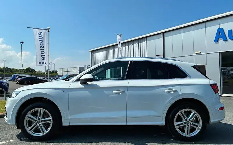Used Audi Q5 S-Line 190 HP (139 kW) 2020 SUV