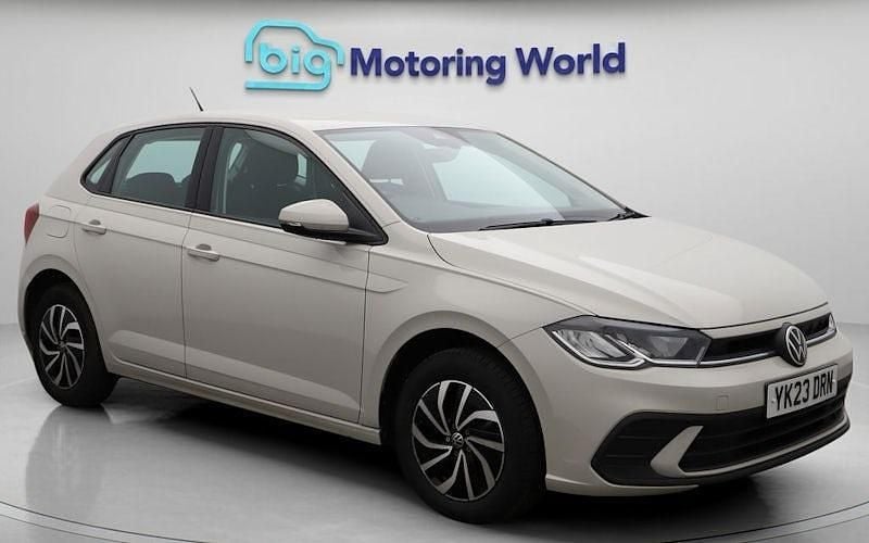 Used 2025 VW Polo Life Hatchback | £15,300 (Good price) - Image 1/4