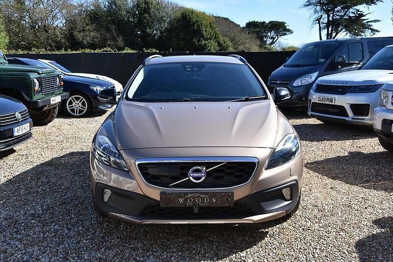 Begagnad Volvo V40 2014 Brun Halvkombi