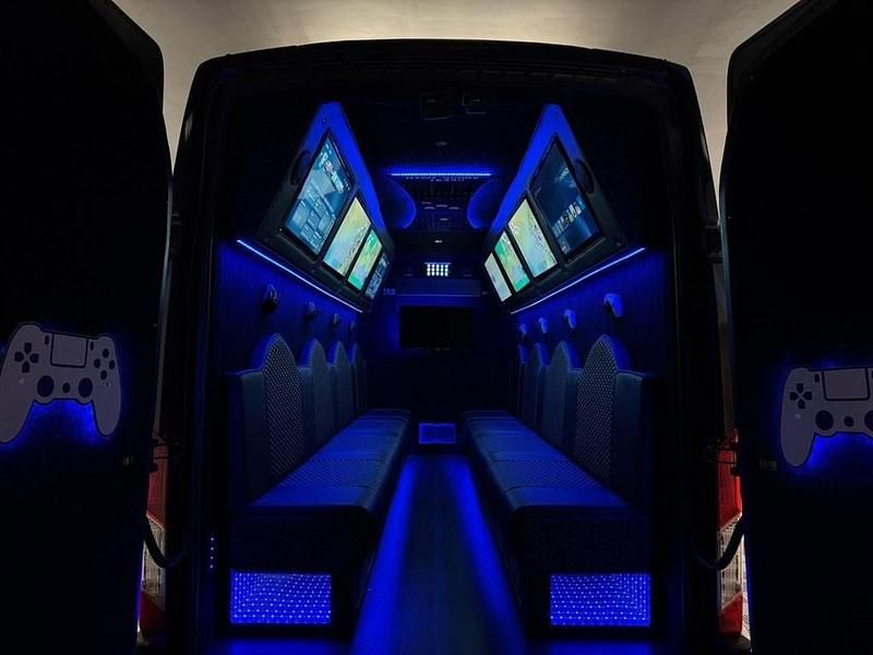 Used Ford Transit 130 HP (95 kW) 2019 Grey Van