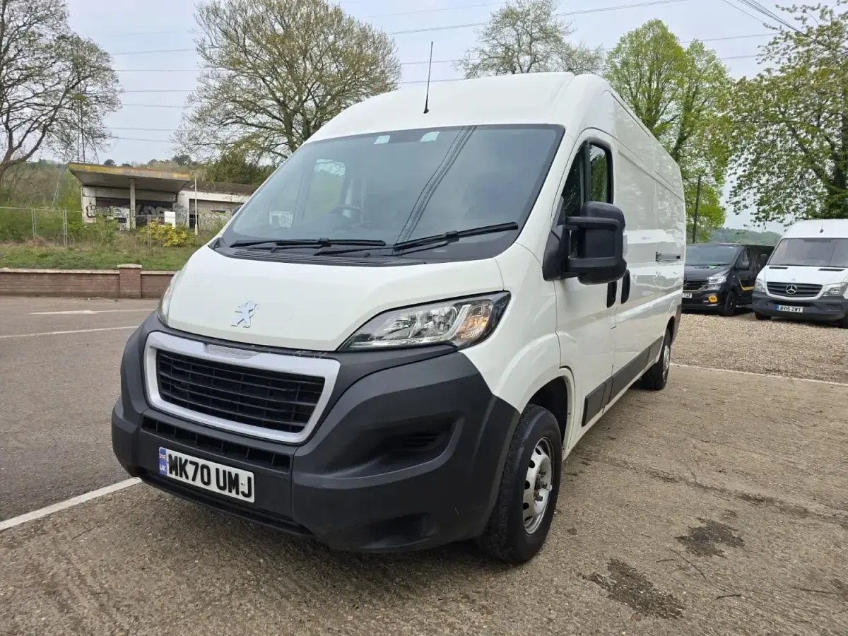 Usado Peugeot Boxer S 140 HP (102 kW) 2020 Branco Van