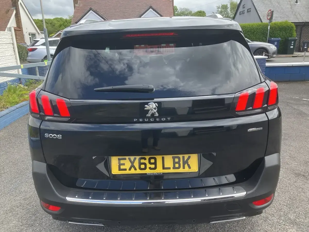 Used Peugeot 5008 Premium 2019 Black SUV