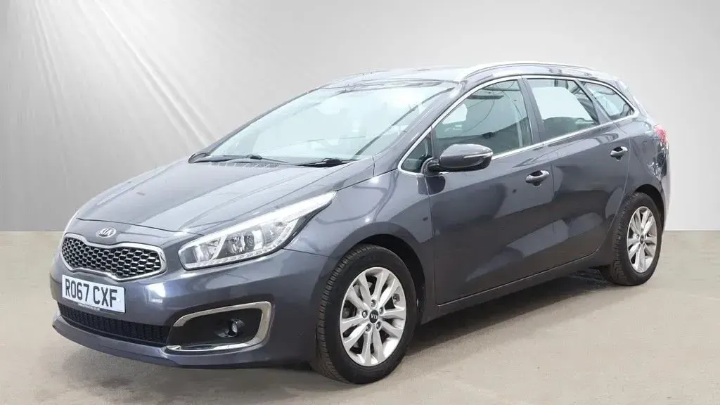 Used Kia Ceed 136 HP (100 kW) 2017 Silver Hatchback
