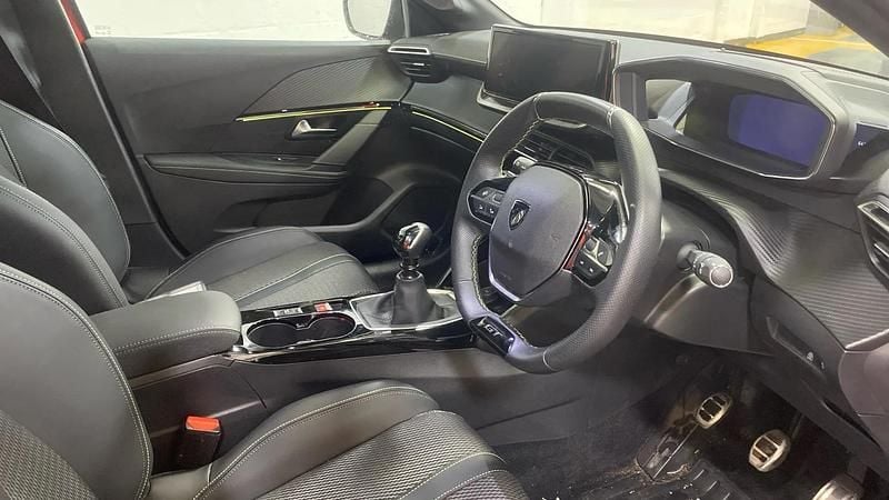 Used Peugeot 208 GT 101 HP (74 kW) 2024 Red Hatchback