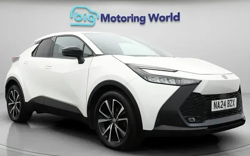 Used Toyota C-HR Design 140 HP (102 kW) 2026 SUV