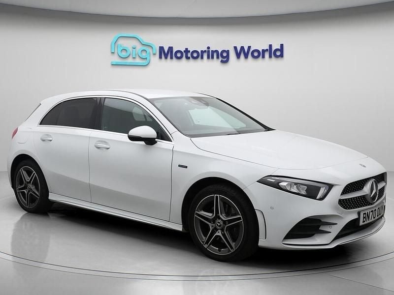 White Used 2020 Mercedes A250 AMG line Hatchback | £17,700 (Good price) - Image 1/4