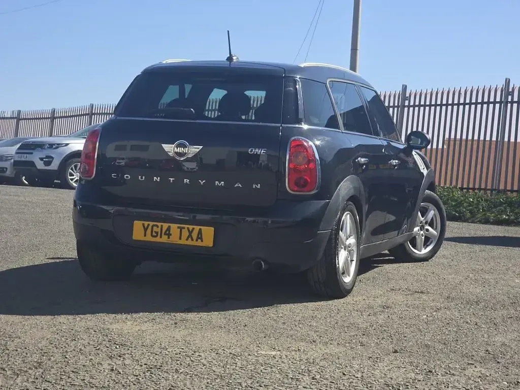 Used Mini ONE 98 HP (72 kW) 2014 Black Hatchback