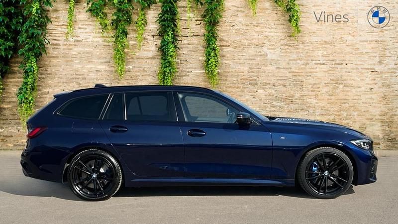 Used BMW 330 M Sport 258 HP (189 kW) 2021 Blue Estate