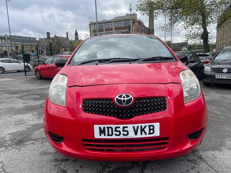 Used Toyota Yaris T3 2006 Red Hatchback