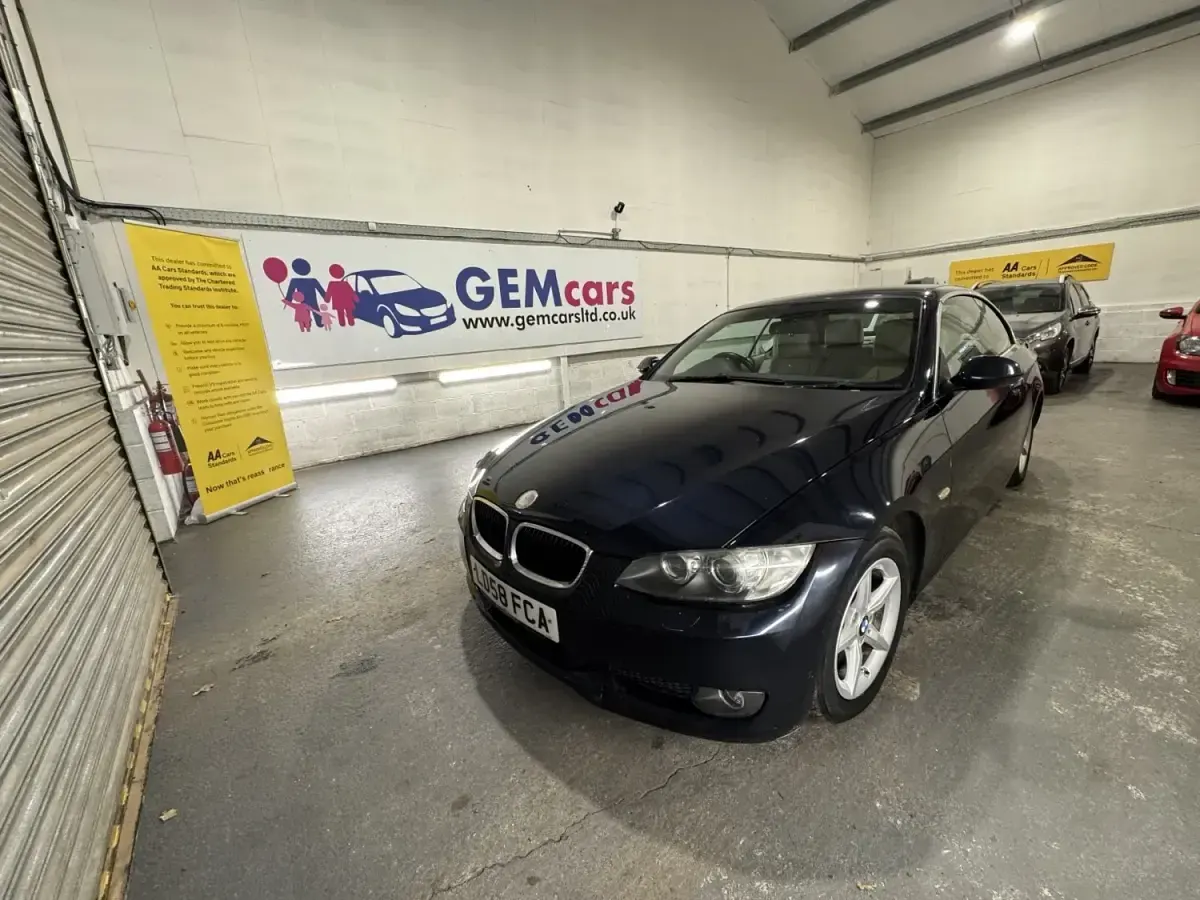 Begagnad BMW 320 Cabriolet 170 HK (125 kW) 2008 Blå Cab