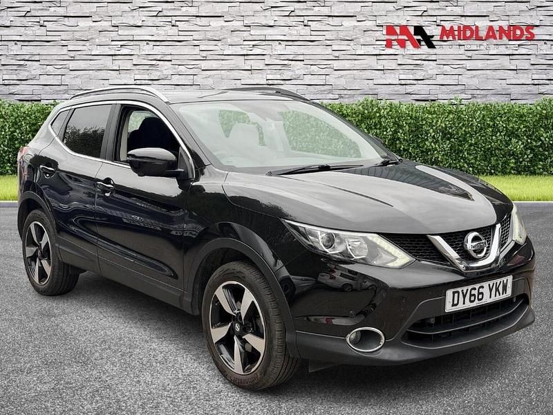 Used Nissan Qashqai N-Connecta 110 HP (80 kW) 2016 Black SUV