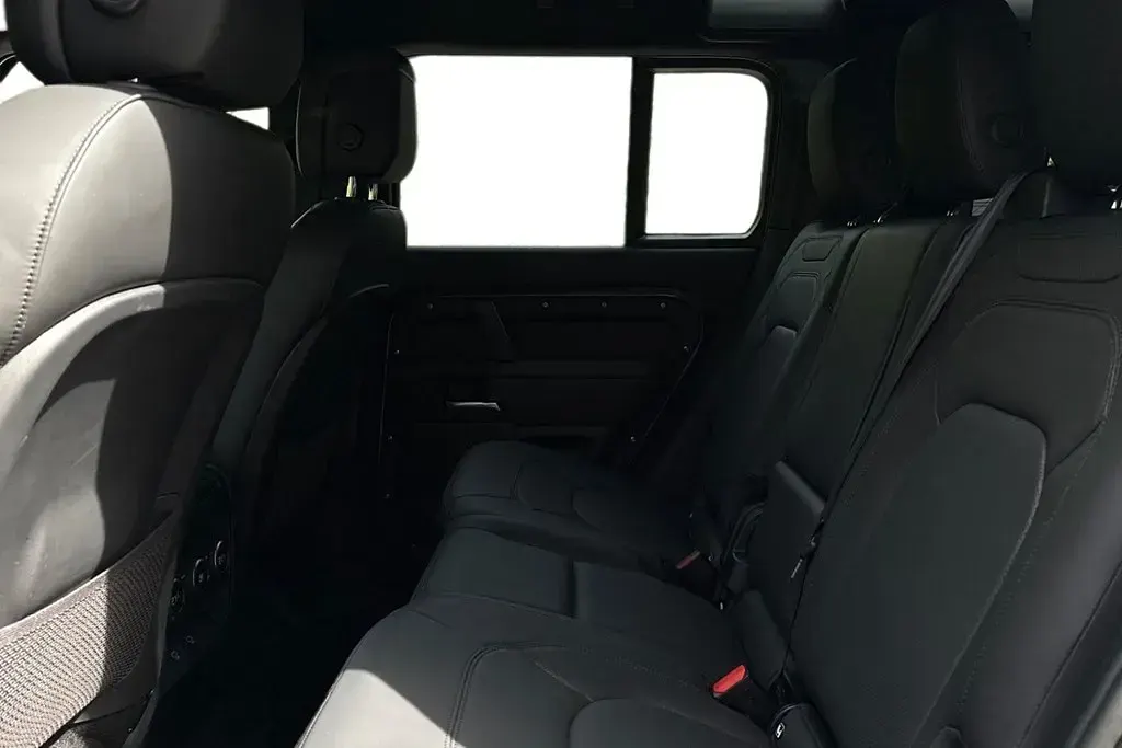 Used Land Rover Defender HSE Dynamic 2024 Grey SUV