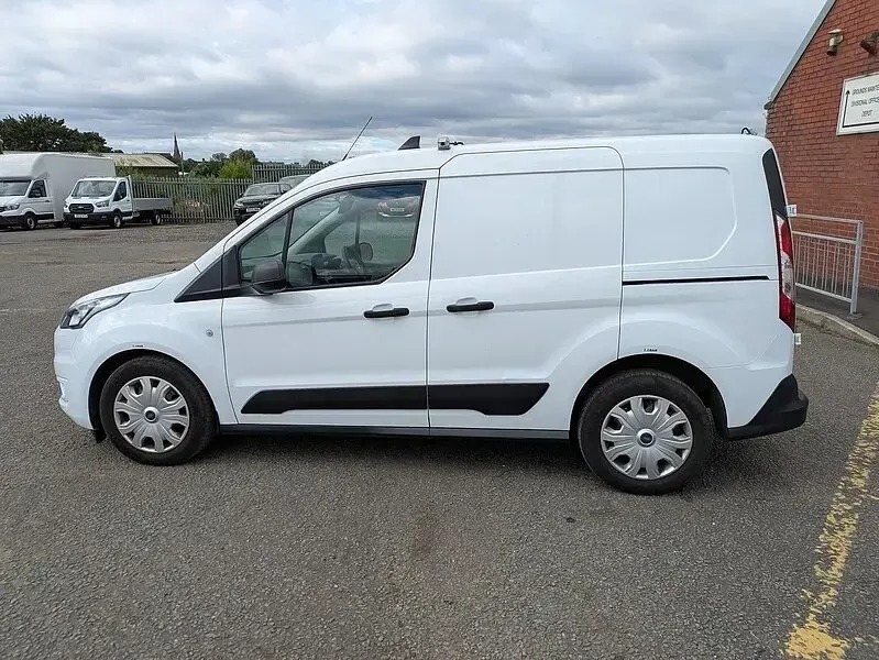 Used Ford Transit Connect Trend 2021 Frozen white (solid paint) MPV