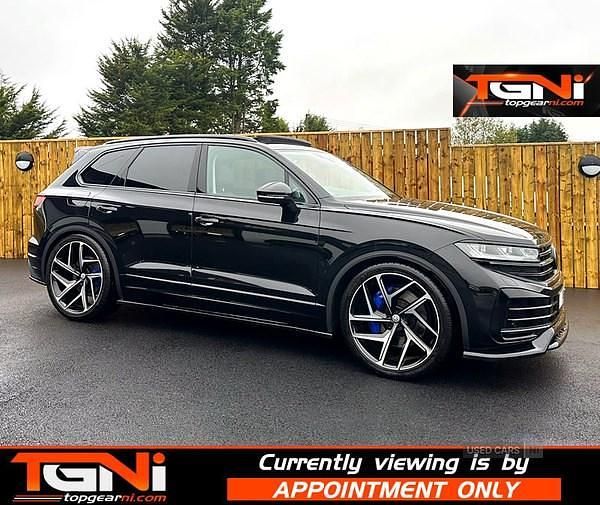Black Used 2024 VW Touareg Elegance SUV | £49,995 (Fair price) - Image 1/3