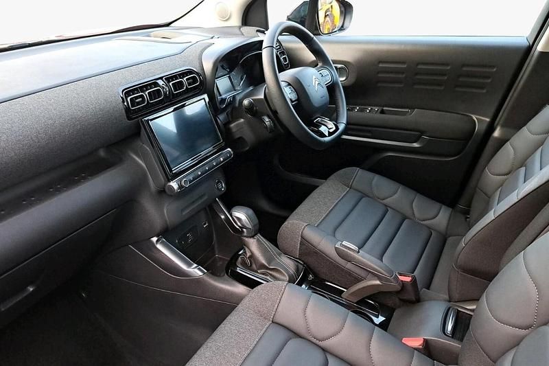 Used Citroën C3 Aircross PureTech 128 HP (94 kW) 2024 Red SUV