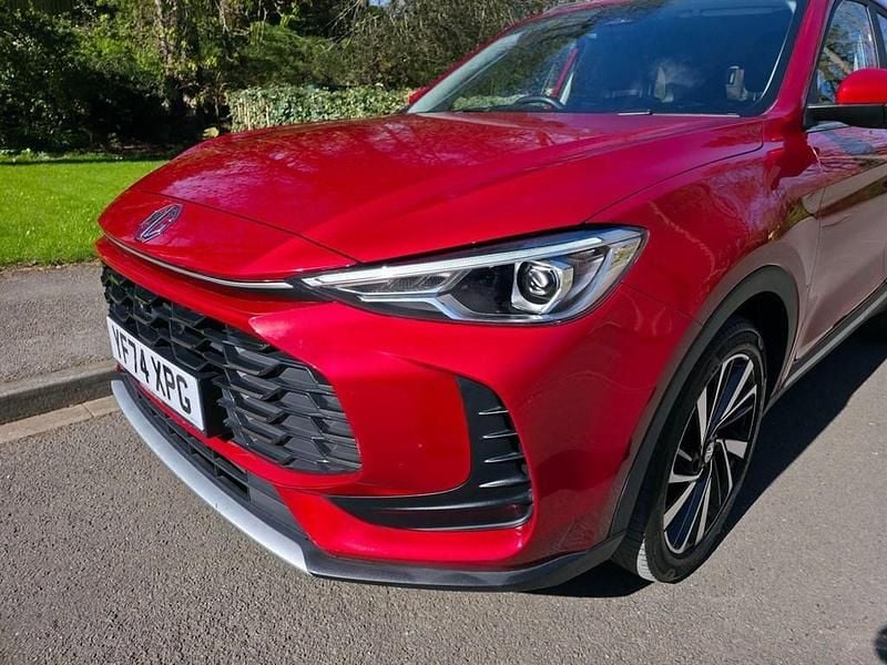 Used MG ZS Trophy 196 HP (144 kW) 2025 Red SUV