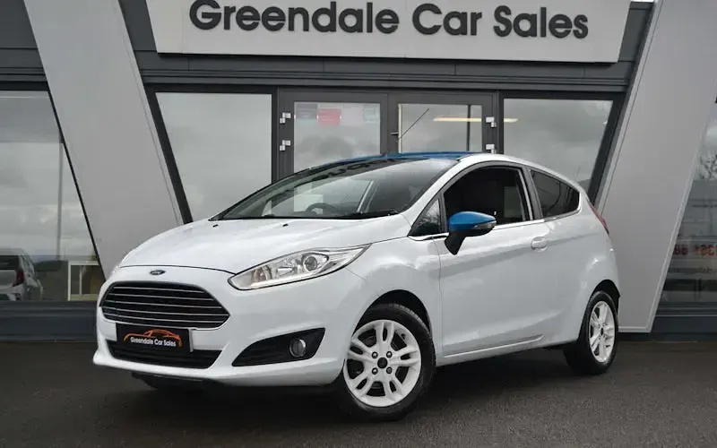 Used Ford Fiesta Zetec 82 HP (60 kW) 2016 Hatchback