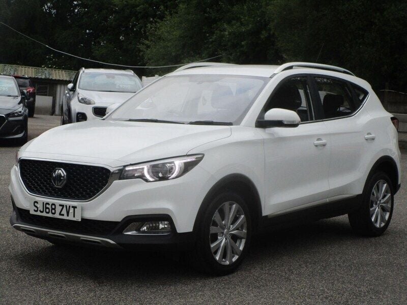 White Used 2018 MG ZS Excite Sedan | £9,500 (Fair price) - Image 1/4